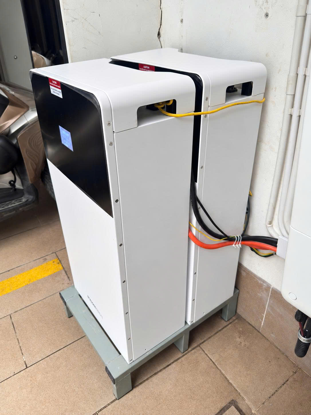 Cụm pin lưu trữ tại công trình mẫu